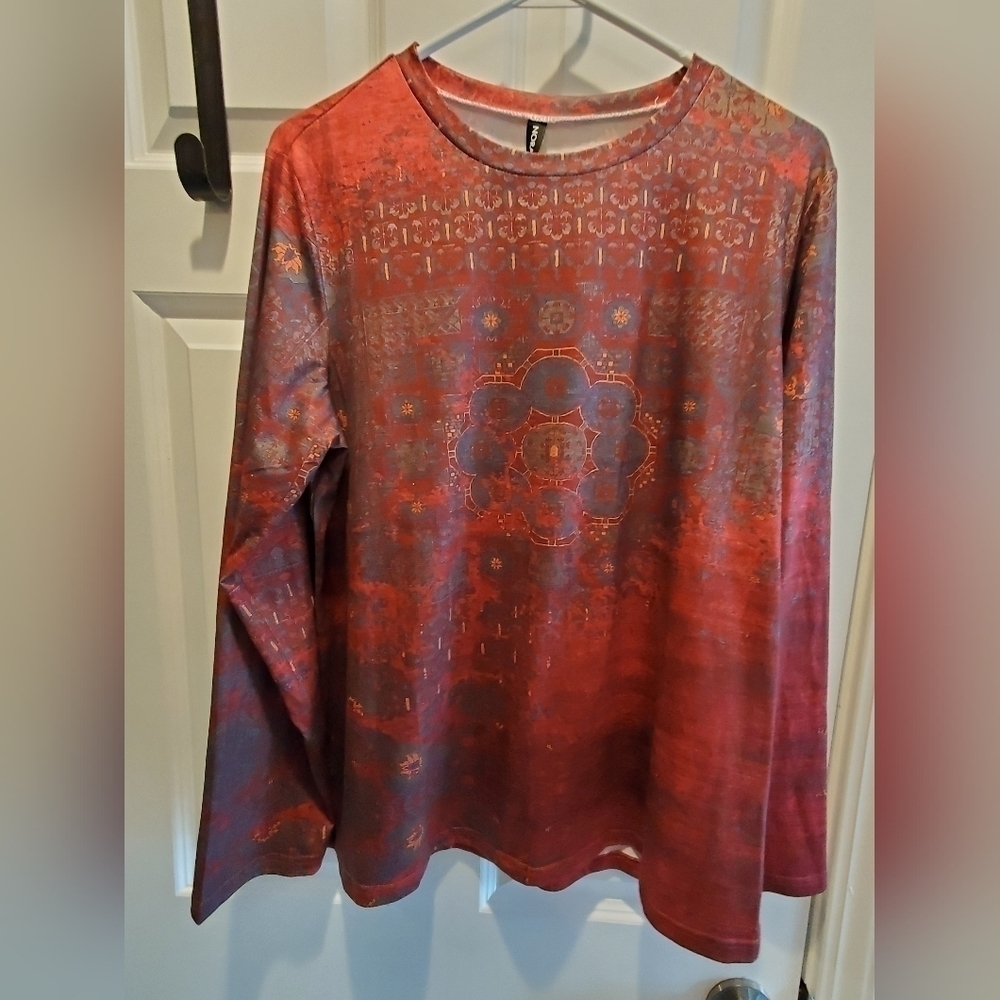 Noracora sz large bohemian long sleeve NWT